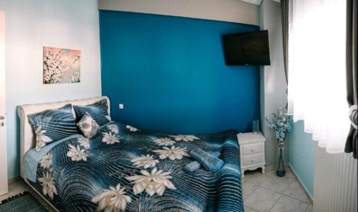 Kristin Apartment Patras Bagian luar foto